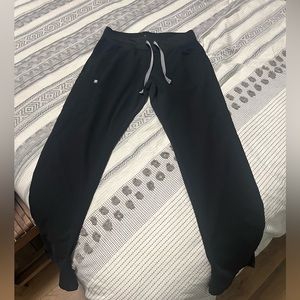 Black Figs Kade Pants